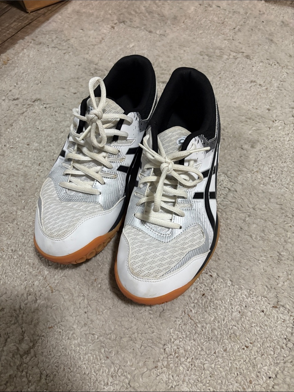 Asics Women's White and Black Athletic Sneakers with Gum Sole